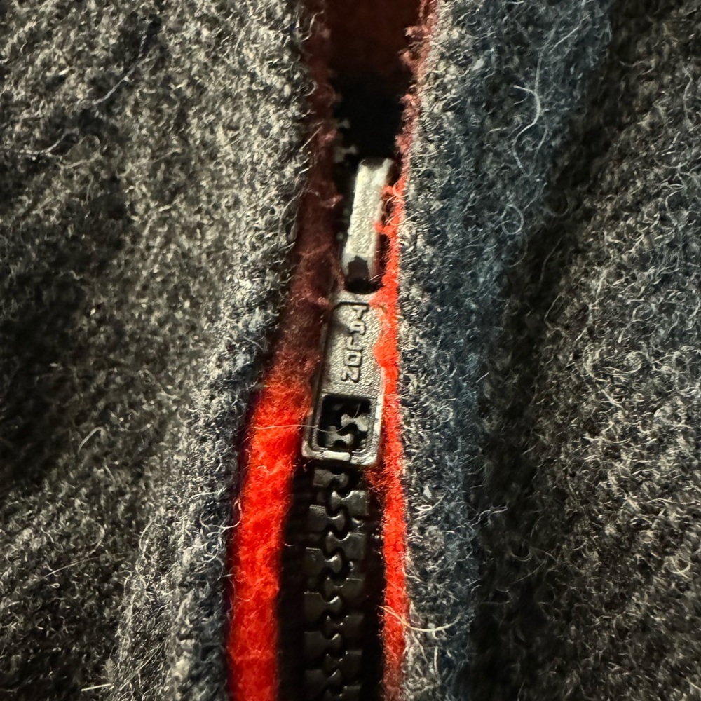 Vintage homemade wool and flannel men’s coat fits like a size large. - Picture 7 of 8